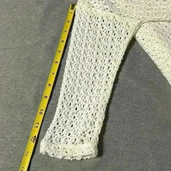 Aerie White Crochet Knit 3/4 sleeve Pullover Sweater Top Womens size Small - Picture 9 of 11